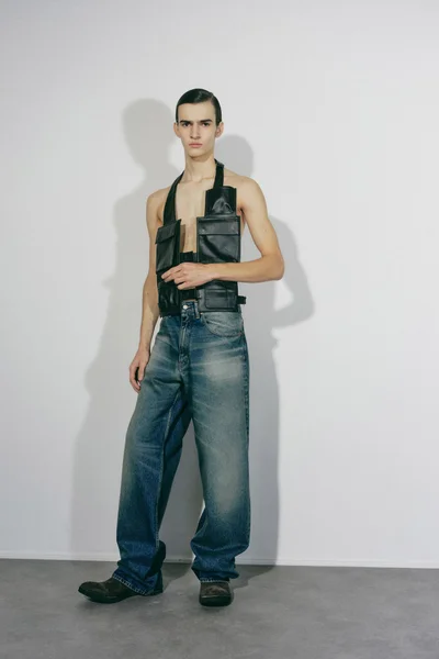 Look 7